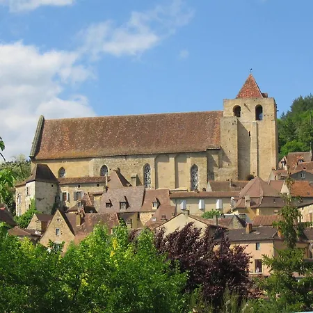 Holiday home Le Terme Maison En Pierre Dans Village Tous Commerces Au Coeur Du Perigord Proche Sarlat Et Riviere Dordogne Saint-Cyprien (Dordogne)