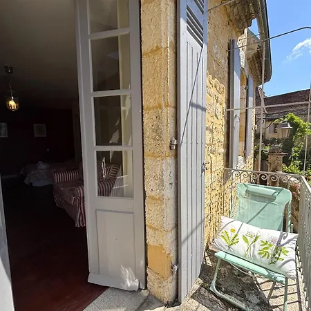 Le Terme Maison En Pierre Dans Village Tous Commerces Au Coeur Du Perigord Proche Sarlat Et Riviere Dordogne Semesterbostad *