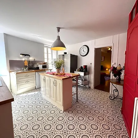 Le Terme Maison En Pierre Dans Village Tous Commerces Au Coeur Du Perigord Proche Sarlat Et Riviere Dordogne Holiday home Saint-Cyprien (Dordogne)